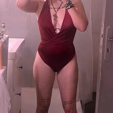  Nude