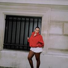  Nude