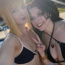  Nude