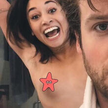  Nude