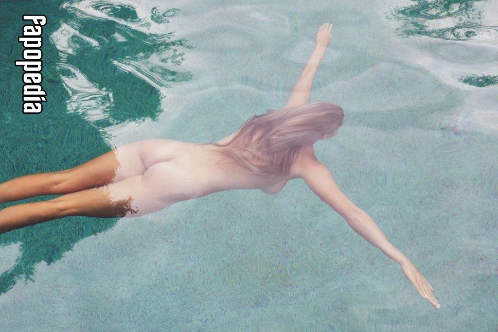 Megan Moore Nude Leaks