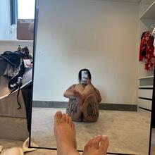  Nude