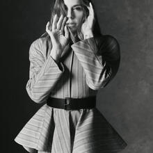  Nude