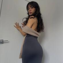  Nude