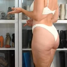  Nude