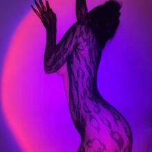  Nude