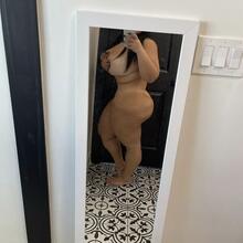  Nude