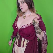  Nude