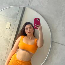  Nude