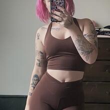 Nude