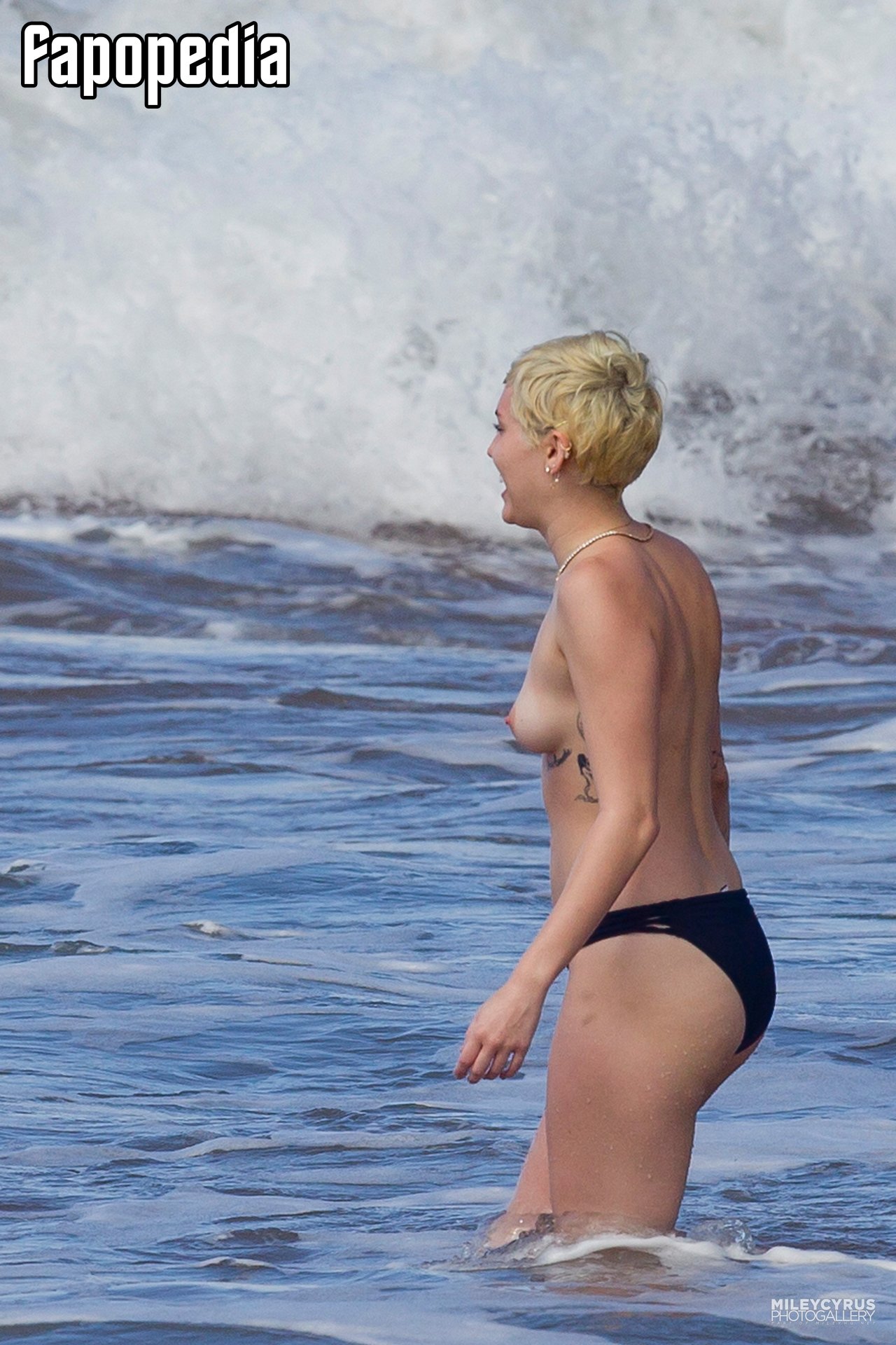 Miley Cyrus Nude Leaks