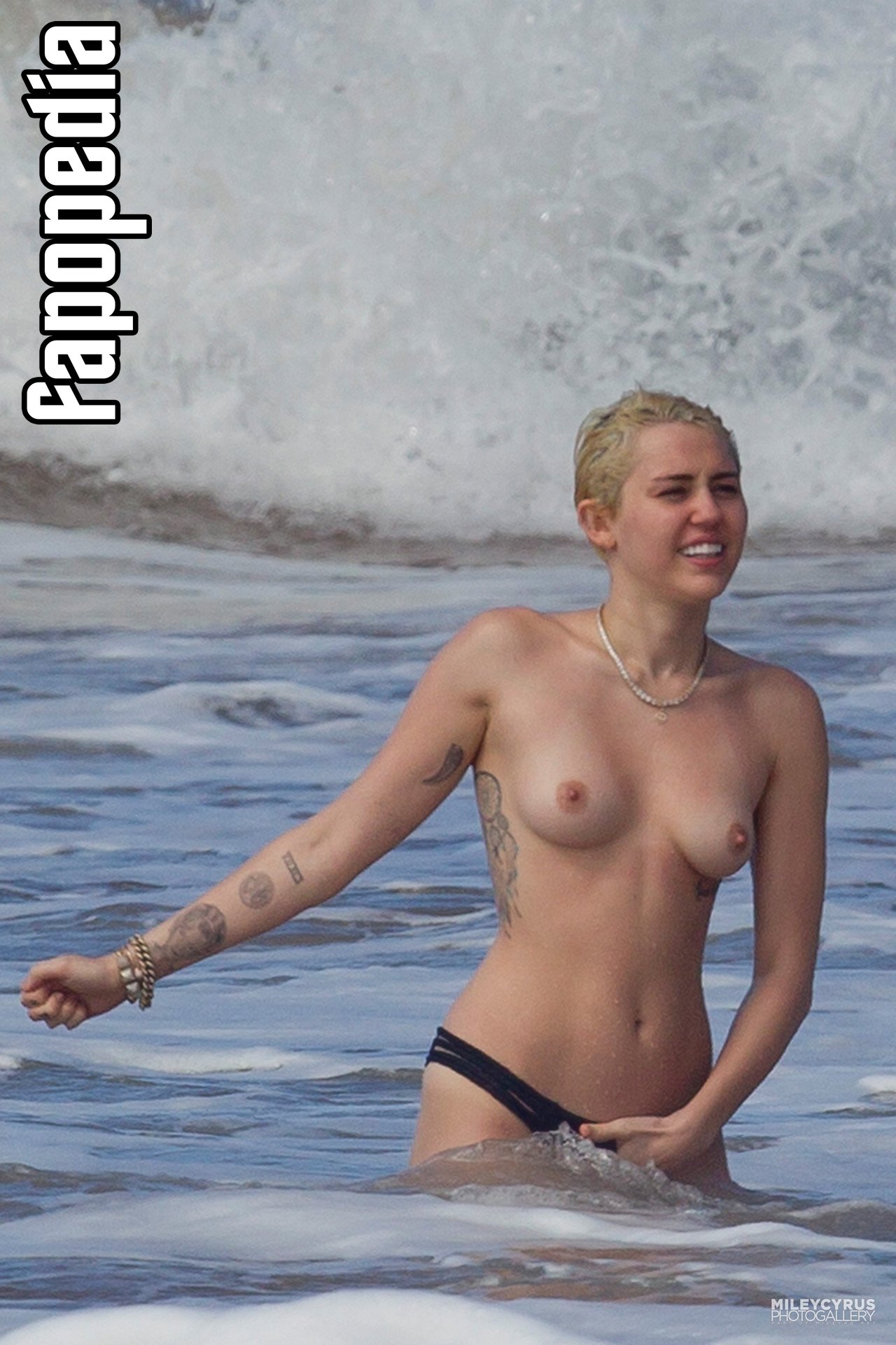 Miley Cyrus Nude Leaks