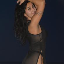  Nude