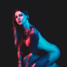 Nude
