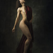  Nude