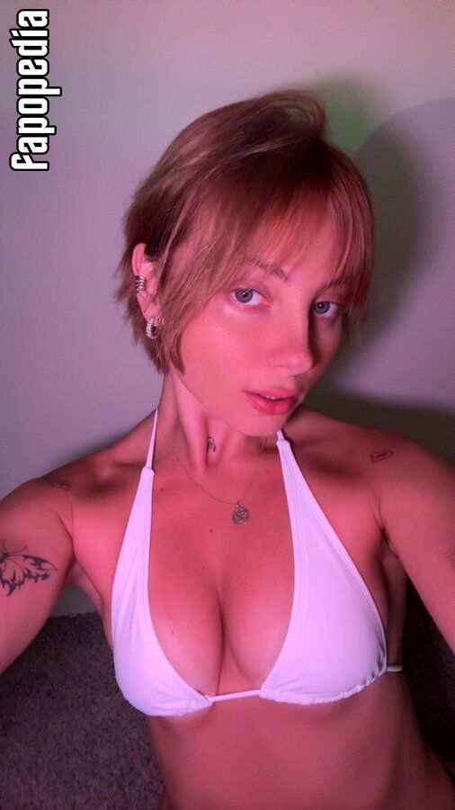 Mollyxmoore Nude OnlyFans Leaks Photo 14705159 Fapopedia