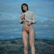  Nude