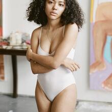  Nude