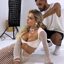  Nude