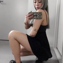  Nude