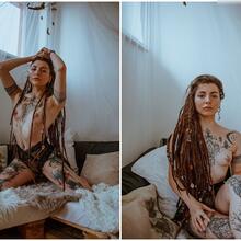  Nude