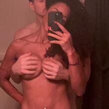  Nude