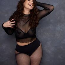  Nude