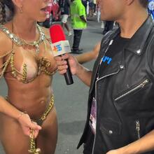  Nude