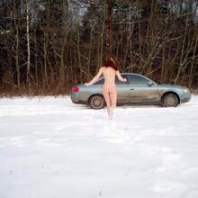  Nude