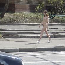  Nude