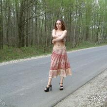  Nude