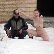  Nude