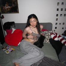  Nude