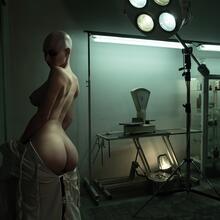  Nude