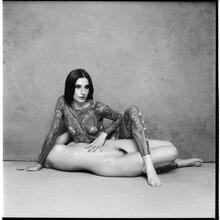  Nude