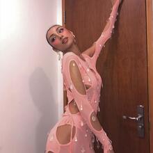  Nude
