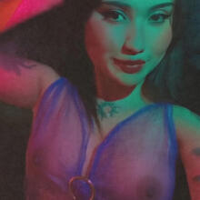 Nude