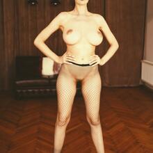  Nude