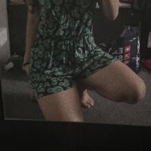  Nude