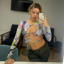  Nude
