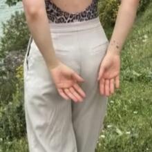  Nude
