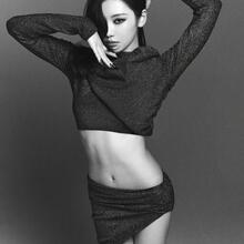  Nude
