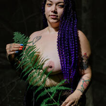  Nude