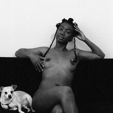  Nude