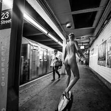  Nude