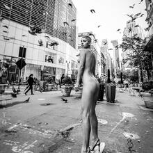  Nude