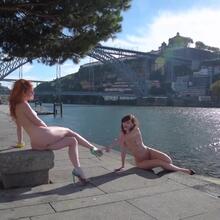  Nude