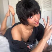  Nude