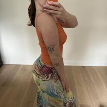  Nude