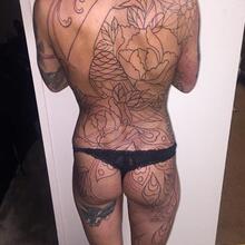  Nude